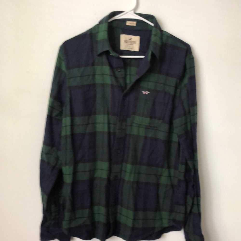 Hollister Men Chemise size small very good condition like new